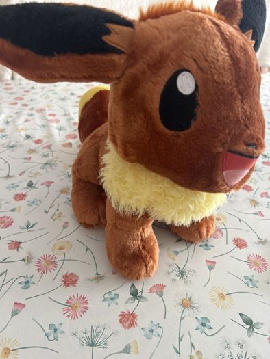 Eevee build a bear
