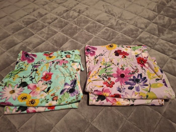 5 pairs of pajamas
