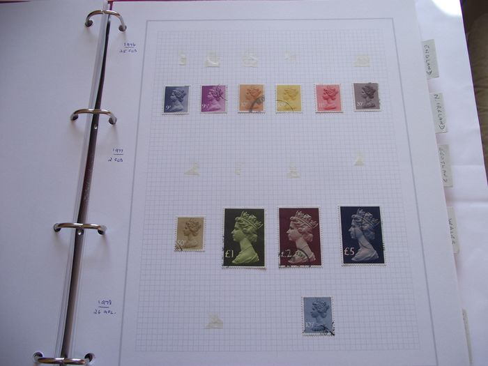 A valuable comprehensive collection of Elizabeth II stamps, hinged in the album (1952-2000)