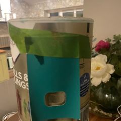4 x 1L Valspar V700 paint