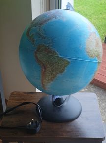 Light up Globe