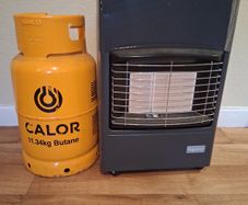 Superser gas heater with a empty 11.34kg Calor butane cylinder