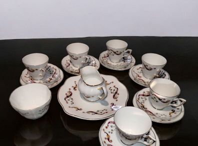 Beautiful Royal Tara Clonmacnoise set
