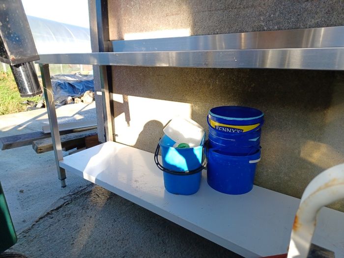 Stainless steel prep table
