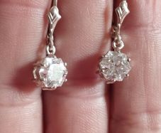 Classic silver drop earrings with cubic zirconia.
