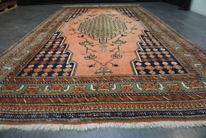 P.ersian Ardebil Rug 335 x 215cm (AI)