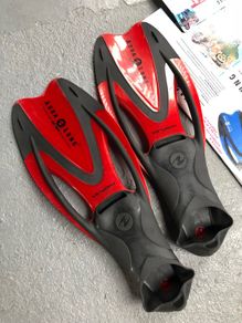Fins / Flippers