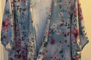 A/wear floral cover up kimono size S/M would fit up to size UK16 EU44 Postage included