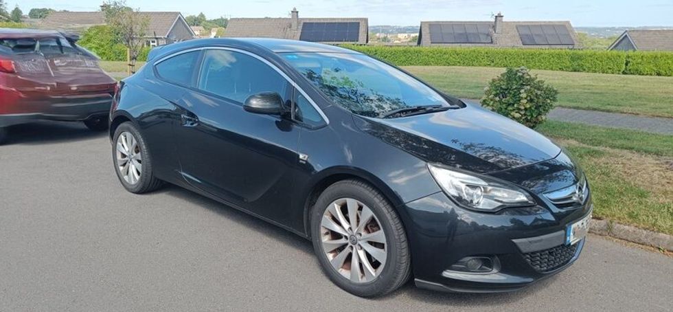 Opel Astra 2012