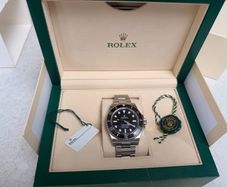 Rolex no date Submariner 41mm 2025  model 124060