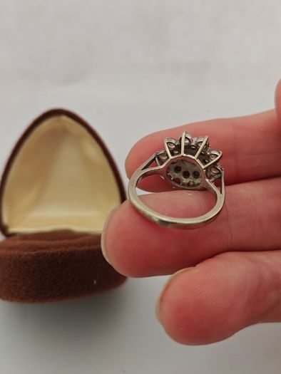 Vintage 18ct White Gold Tiered Cluster Cocktail Ring | 6.85g | Fully Hallmarked - Size M