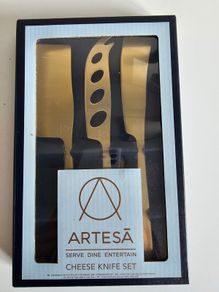 Cheese knife set