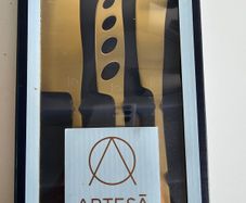 Cheese knife set