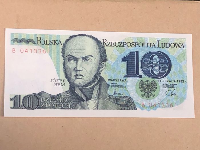 UNCIRCULATED Crisp  Polish banknotes x 5