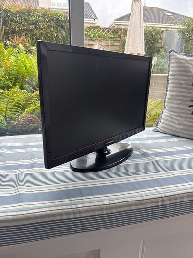 22" Samsung TV