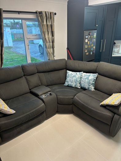 Sofa ( electrical recliners)