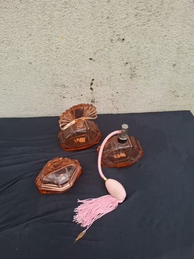 By post only vintage perfume set
