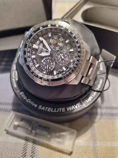 Citizen Satellite Wave CC9020-54E Super Titanium Eco-Drive Promaster New in Box