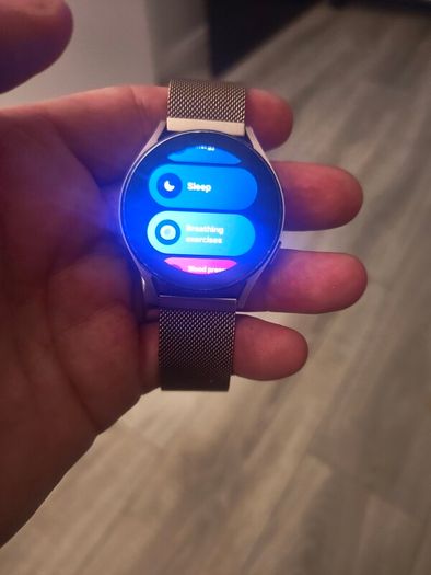 Samsung galaxy 4 smart watch 40mm