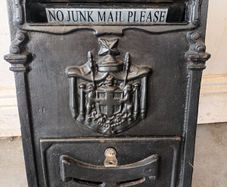 Cast iron letter box