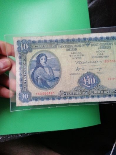 1974 Ireland Ten Pounds Banknote