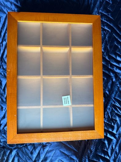 12 grid wooden storage box