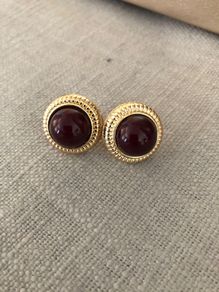 Earrings gold and burgundy