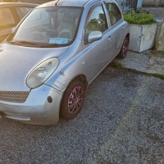 2004 Nissan March