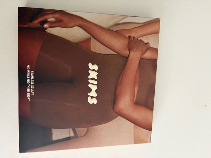 Skims shape wear