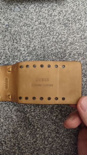 guess men brown genuine leather watch