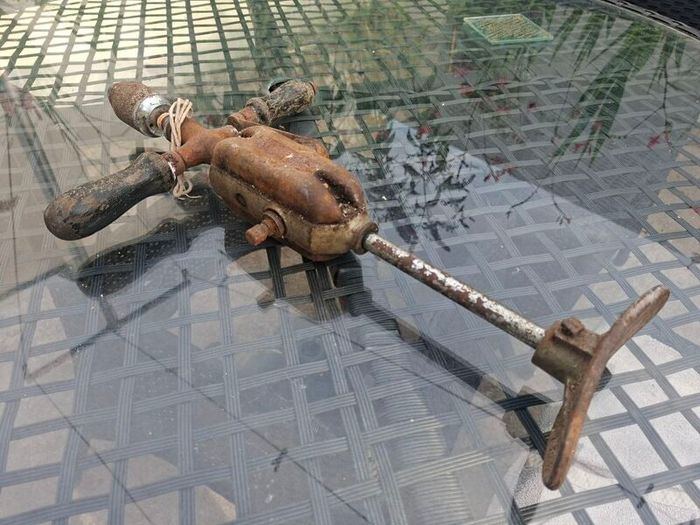 Antique manual Hand Crank Chest Drill - works perfect