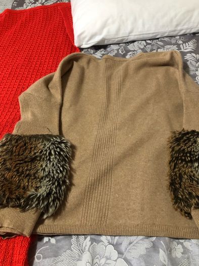 Ladies stunning cashmere jumper size M
