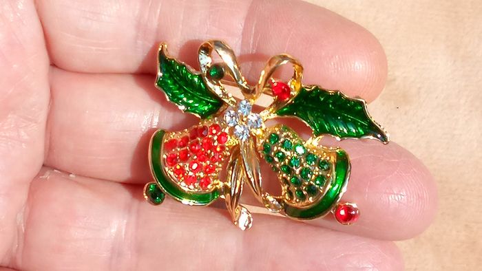 It's a Christmas Pin Up!