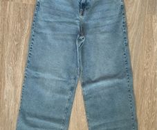 NEW light blue high-rise wide leg jeans: Size 14