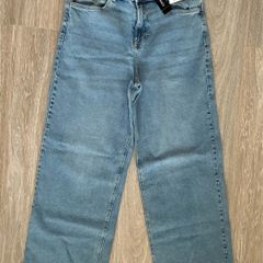 NEW light blue high-rise wide leg jeans: Size 14