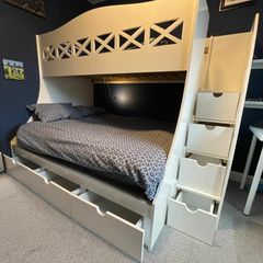 Bunkbed (single+double)