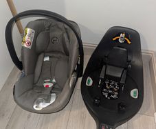Cybex cloud Z and isofix base
