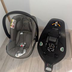 Cybex cloud Z and isofix base