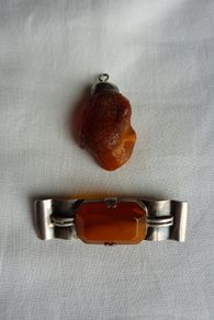 Baltic amber brooch and pendant set