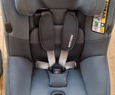 maxi cosi pearls and base