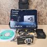 PANASONIC LUMIX FX35 digital camera 10.1MP megapixels boxed with battery charger memory card and case Image 2