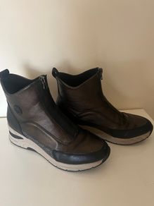 Reiker Ankle High Top Boots