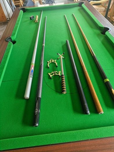 Pool Table and accessories