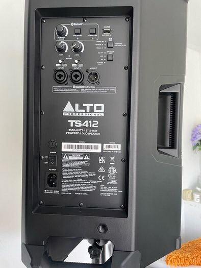 speakers