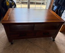 Coffee/Tv table