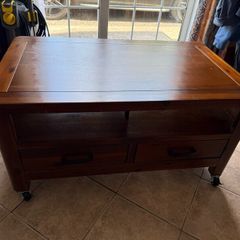 Coffee/Tv table