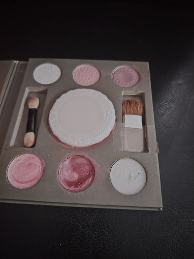 Eyeshadow