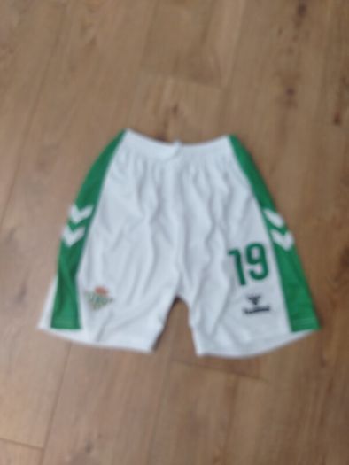 Real Betis Troy Parrott 19 home kit