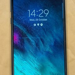Samsung Galaxy S10e 128GB Dual Sim Unlocked SimFree Black (Screen Has Cracks)