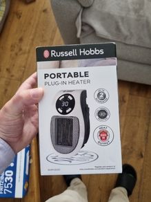 Mini plug in heater